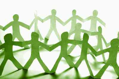 Personen im Kreis Scherenschnitt